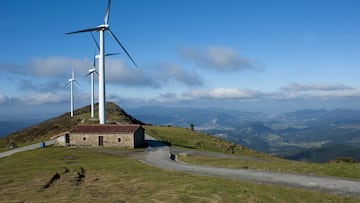 La ascensión por el denominado ‘Balcón de Bizkaia’ a la cima del Monte Oiz es una de las nuevas metas que aparecerán en el recorrido de la Vuelta 2018.