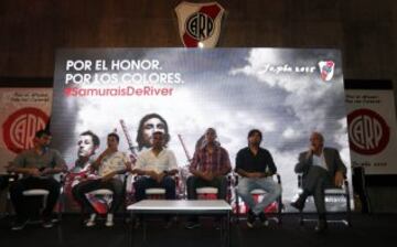 Los jugadores de River Plate, Barovero, Bangioni, Mercado, Madama y Pisculicchi en el evento antes de partir al mundialito de clubes.