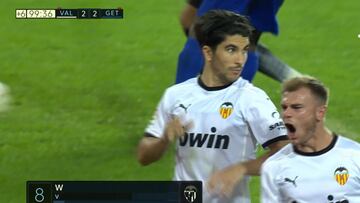 La inexplicable celebración de Soler que se hizo viral al instante