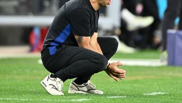 Oct 16, 2024; San Diego, CA, USA; Club America head coach Angel Villacampa yells from the sideline against San Diego Wave FC at Snapdragon Stadium. Mandatory Credit: Denis Poroy-Imagn Images