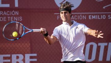 Carlos Taberner avanza con paso firme en el Challenger S&aacute;nchez-Casal.