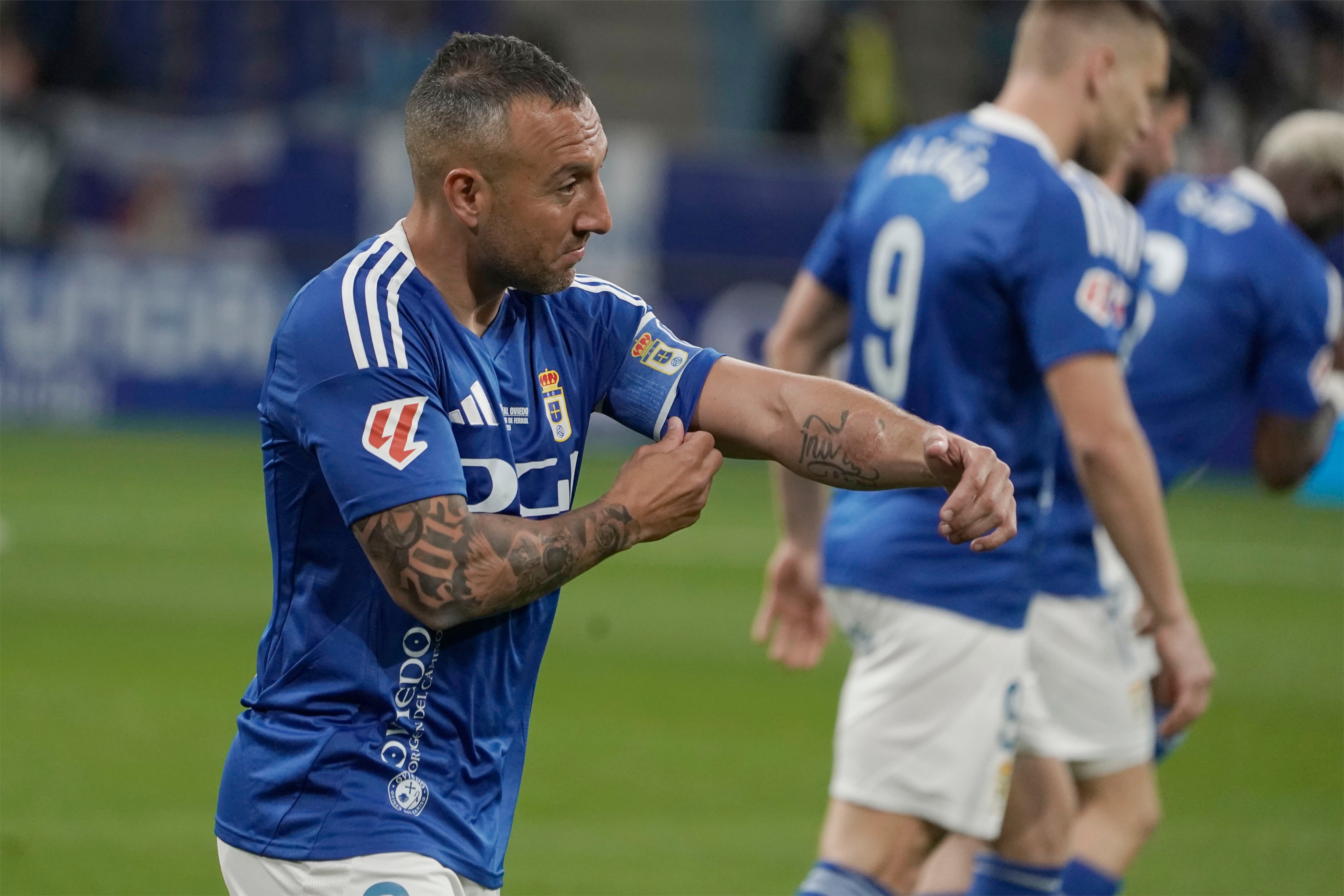 29/04/25 PARTIDO SEGUNDA DIVISION REAL OVIEDO - RACING DE FERROL  CAZORLA