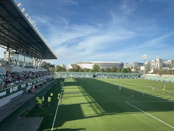 Se construir un edificio aleda?o al estadio en el cual habr un hotel, una clnica y un centro relacionado con el bienestar y actividades saludables.