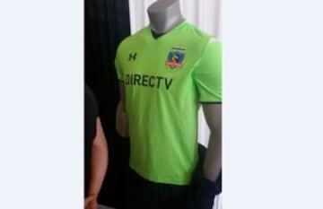 Camiseta de entrenamiento de Colo Colo modelo 2015.