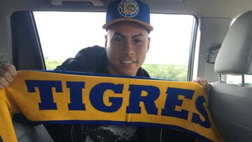 Llegó 'Edu' Vargas a México para presentarse con Tigres
