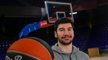 Darío Brizuela posa en el Palau Blaugrana.