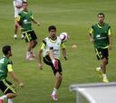 Diego Costa brilla en el primer entrenamiento de la Selección