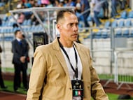 RANCAGUA, CHILE - MARCH 4: Deportivo O'Higgins Head Coach Lucas Bovaglio looks on during a Copa CONMEBOL Libertadores match between Club Deportivo O'Higgins v Club Deportes Tolima at Estadio Codelco El Teniente on March 4, 2026 in Rancagua, Chile. (Photo by Mauricio Duque/Eurasia Sport Images/Getty Images)