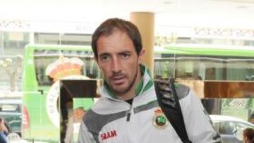 <b>EN A CORUÑA. </b>Munitis y la expedición del Racing llegaron ayer a Galicia y se entrenaron por la tarde.