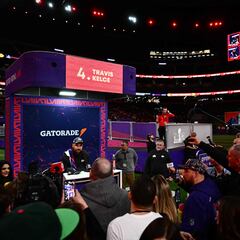 What does the $2.5 million luxury suite for Super Bowl 2024 at Allegiant Stadium include?