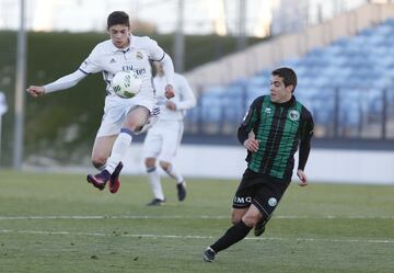 Mediocentro uruguayo de 18 años. El Madrid lo fichó con 17 años pagando cinco millones de euros a Peñarol. El pajarito sufrió para adaptarse, pero ahora se está mostrando como un centrocampista box to box. Ya ha marcado dos goles con el Castilla.
