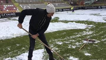 El Burgos CF pide ayuda a sus aficionados para quitar la nieve