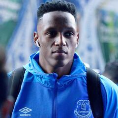 Motivos para ver a Mina titular, según expertos de Everton