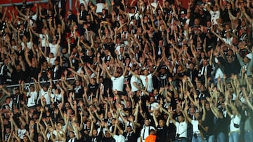 Aficionados del Eintracht en el Metropolitano.