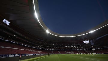 General view of stadium during the memorial moment of silence prior to the Liga match between Club Atletico de Madrid and Real Valladolid CF at Wanda Metropolitano on June 20, 2020 in Madrid, Spain. (Photo by Jose Breton/Pics Action/NurPhoto via Getty Ima