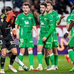 Lizoain se carga a Iñigo Vicente