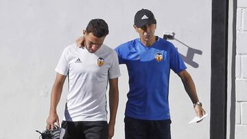 Calma tensa en la vuelta a los entrenamientos del Valencia