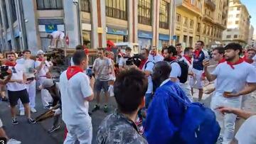 Un reportero de TVE denuncia el trato de ¡°acoso y violencia¡± recibido en San Ferm¨ªn