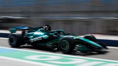 Arranque gris de Aston Martin