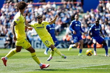 Marcó en Getafe y dio una asistencia, participando así en la victoria del Villarreal (1-2) en el Coliseum. El tinerfeño sigue haciendo méritos para ganarse la confianza del seleccionador Luis de la Fuente.