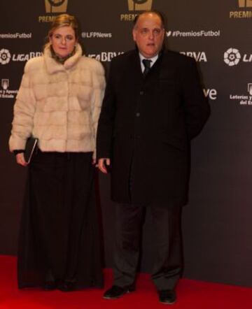 Javier Tebas con su acompañante.