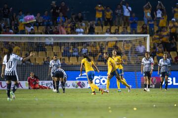 El Clásico Regio entre las Felinas de Tigres y las Rayadas de Monterrey regaló un emocionante empate a 2, con remontada, penal incluido y marca de asistencia con más de 37,500 asistentes.