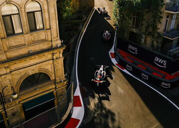 El piloto australiano Oscar Piastri durante el esprint del GP de Azerbaiyán.