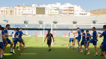 Entrenamiento previo del Tenerife en el Heliodoro Rodríguez López antes de enfrentarse al Levante.