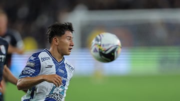 Jul 29, 2025; San Diego, California, USA; C.F. Pachuca midfielder Alexei Dominguez (18) controls the ball against San Diego FC during the first half at Snapdragon Stadium. Mandatory Credit: Abe Arredondo-Imagn Images