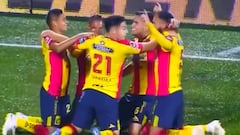 Sebastián Vegas insistió y anotó tras este rebote en Morelia