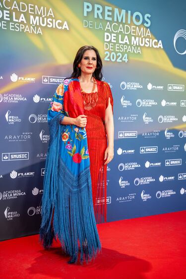 La cantante Diana Navarro en los Premios de la Academia de la Música.