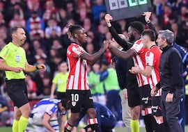 La preocupación por la pubalgia de Nico Williams obliga a explorar nuevas vías