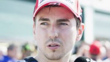 Lorenzo: "Tengo menos presión y eso te permite pilotar mejor"