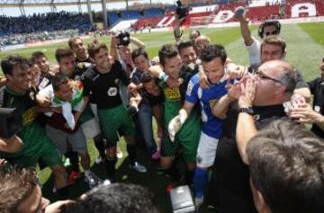 Celebracin del ascenso a primera divisn.