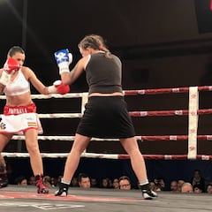 Joana Pastrana se da un baño de masas antes de mirar al Mundial