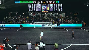 El mejor jugador de fútbol sala tira el mejor penalti de la historia de la Kings League