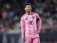 LOS ANGELES, CALIFORNIA - FEBRUARY 21: Lionel Messi #10 of Inter Miami CF reacts during the MLS match between Los Angeles Football Club and Inter Miami CF at Los Angeles Memorial Coliseum on February 21, 2026 in Los Angeles, California. Ryan Sirius Sun/Getty Images/AFP (Photo by Ryan Sirius Sun / GETTY IMAGES NORTH AMERICA / Getty Images via AFP)