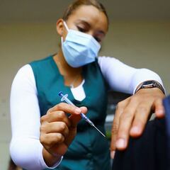 Vacunación COVID: qué se ha dicho sobre la aplicación del tercer refuerzo para docentes