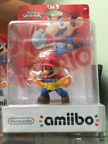 Llega a eBay el Amiibo calvo de Mario