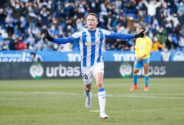 Fue cedido por el Atlético de Madrid en la temporada 2021-2022.