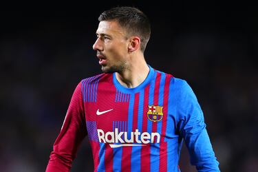 El central francés jugó 27 partidos en la 21/22 perdiendo cierto protagonismo frente a temporadas anteriores. Tras esta temporada encadenó cesiones en Tottenham, Aston Villa y Atlético de Madrid, hasta que este verano se hizo oficial su fichaje permanente por el Atlético de Madrid. 
