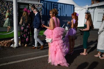 El Aintree Grand National es una competición ecuestre siendo la carrera de obstáculos más importante de las que se celebran en el Reino Unido. El Aintree Grand National es una competición ecuestre, la carrera de obstáculos más importante de las que se celebran en el Reino Unido. Se realiza en el hipódromo de Aintree en la ciudad de Liverpool.