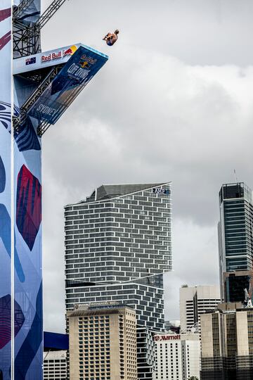 Las Red Bull Cliff Diving World Series
son un circuito internacional anual de competiciones de saltos de gran altura. Esta vez se está desarrollando en Sidney.