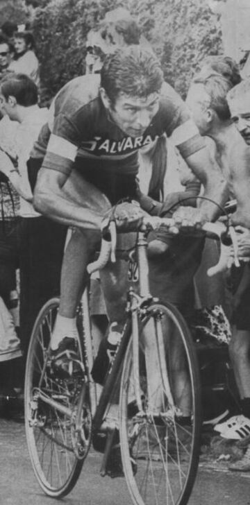 El italiano Felice Gimondi ostenta el honor de ser el ciclista que más podios ha obtenido en la clasificación general final. Un total de nueve. Fue primero en tres ocasiones, segundo en dos y tercero en cuatro.