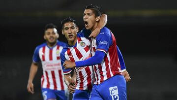 Chivas superó al América en C.U. y va a la final