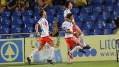 Iza celebra un gol ante Las Palmas.