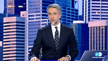 Carlos Franganillo debuta en ¡®Informativos Telecinco¡¯ con un gui?o a Pedro Piqueras