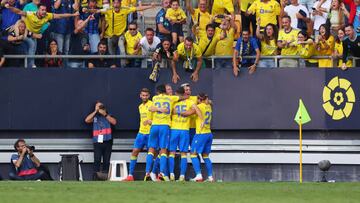 Getafe-C¨¢diz, un partido en el aperitivo y con resaca de ¨¦xito