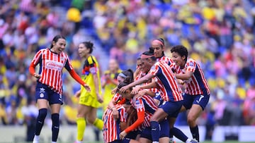 during the 11th round match between America and Guadalajara as part of the Liga BBVA MX Femenil, Torneo Apertura 2025 at Ciudad de los Deportes Stadium, on September 14, 2025 in Mexico City, Mexico.
