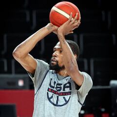 Who is the all-time leading scorer for the US national basketball team at the Olympics?